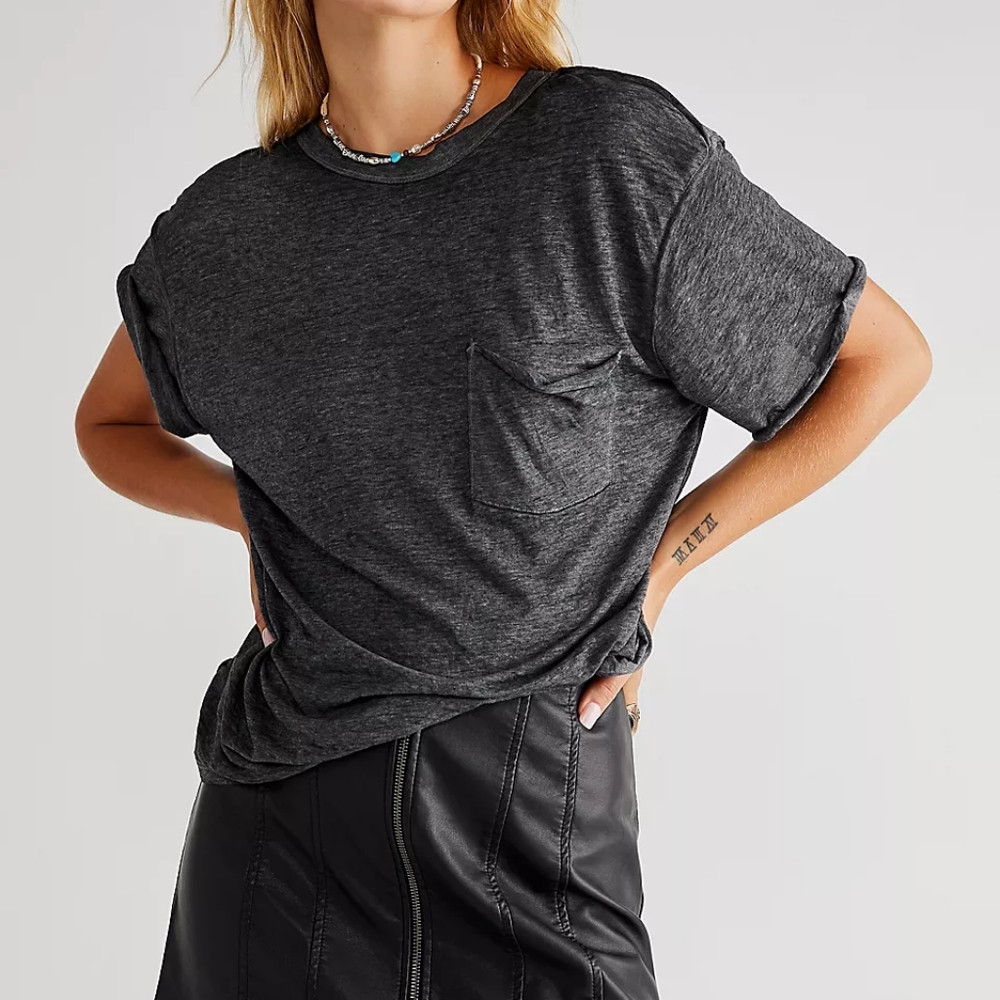 Vella tee
